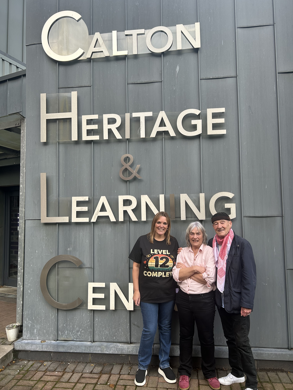 Actor and humanitarian David Hayman visits Calton to mark 12th anniversary of community centre