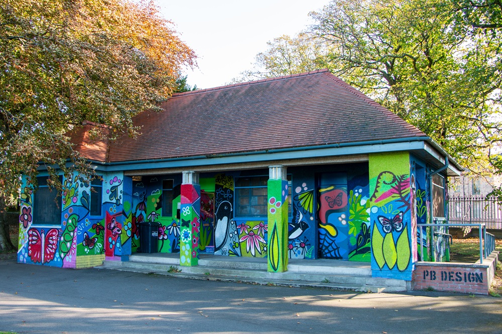 Hillcrest partnership marks three years of supporting young people and families in Dundee