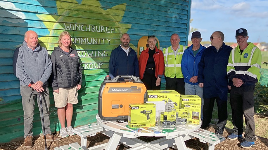 Lovell helps Winchburgh community groups tool up