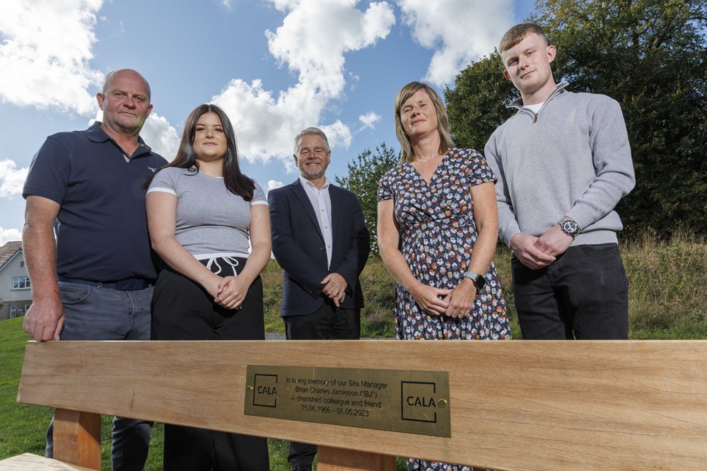 New benches serve as memorial to much-loved Cala colleague
