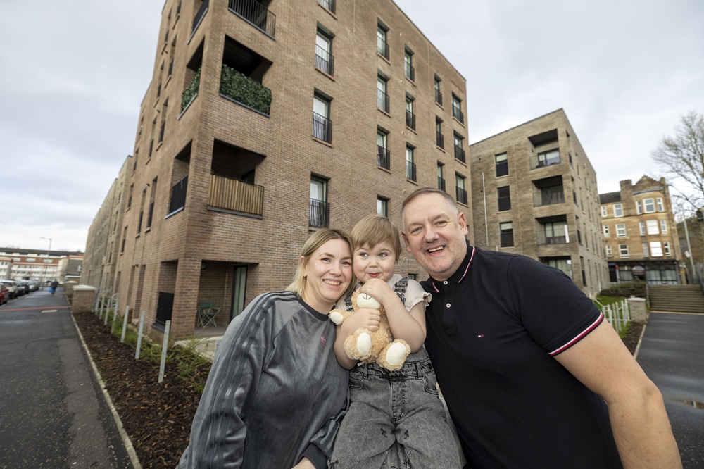 New Lowther home in Pollokshaws for cancer survivor