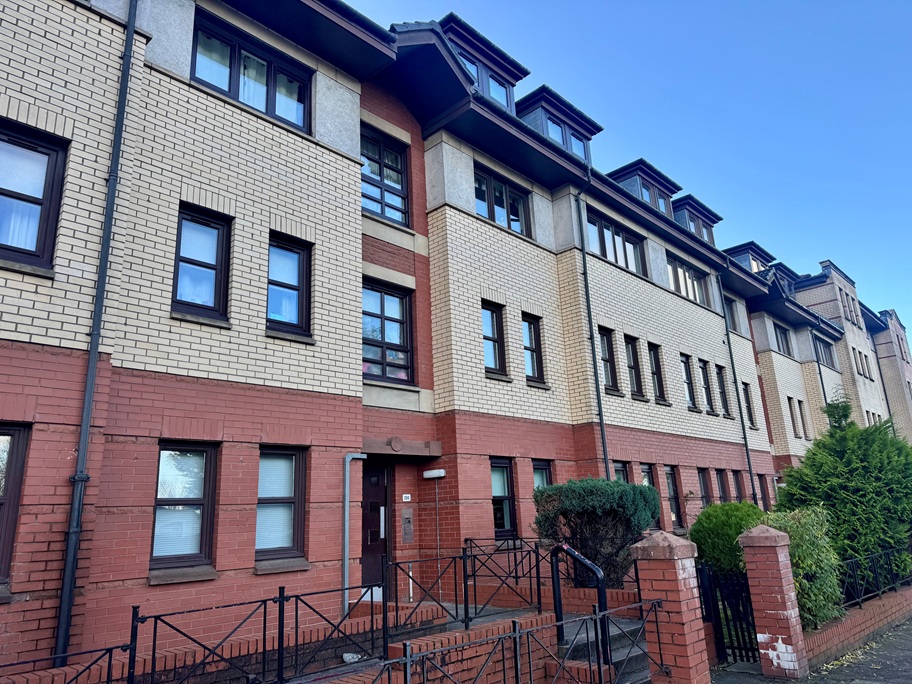 CCG gets Shettleston window replacement programme underway