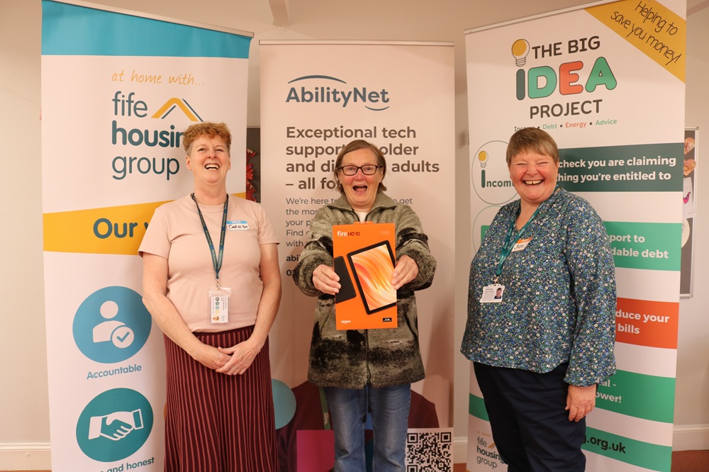 Fife Housing Group partners with AbilityNet for free ‘Click and connect’ workshops