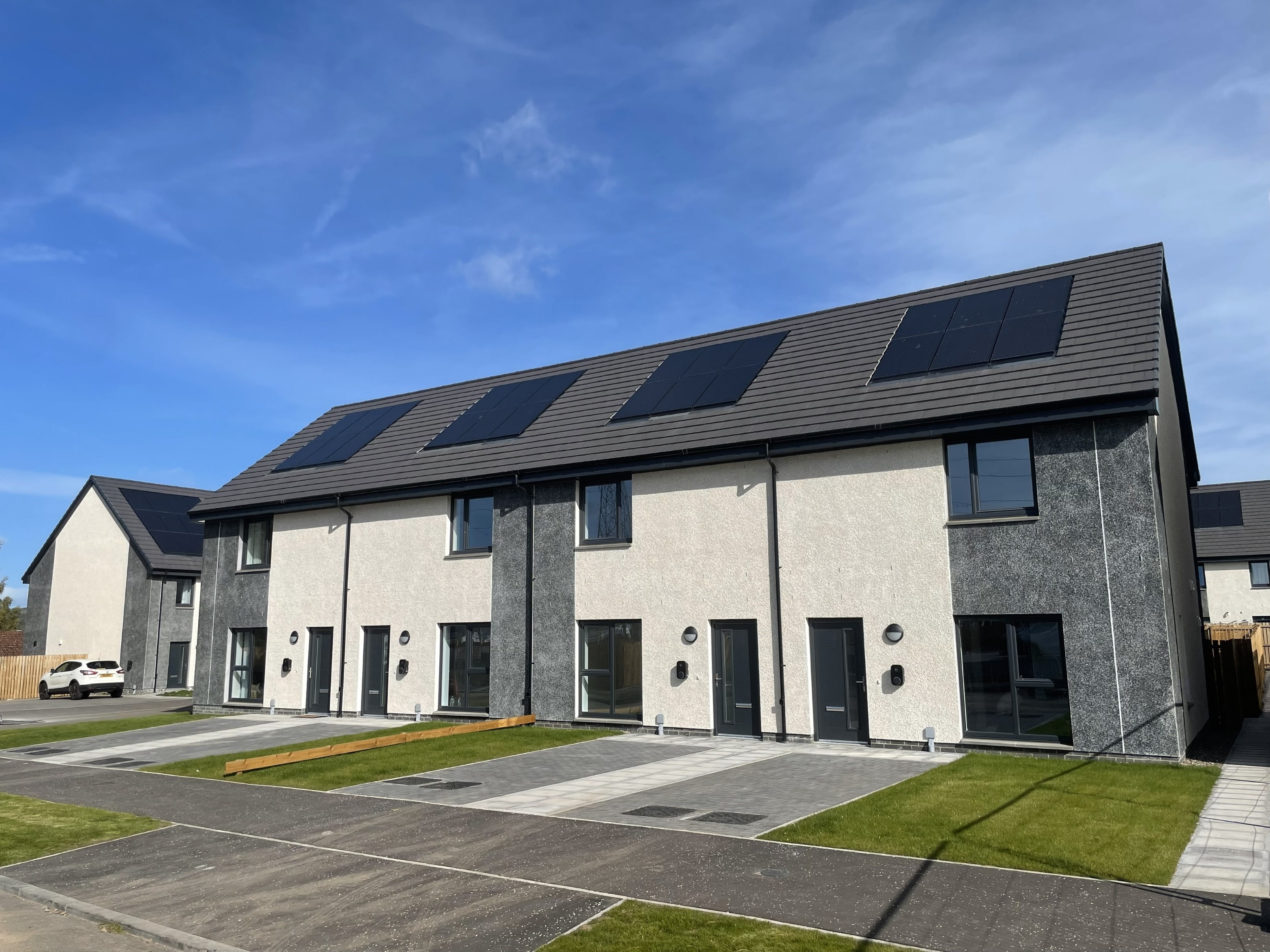 Tenants welcomed to new Caledonia homes in Dundee