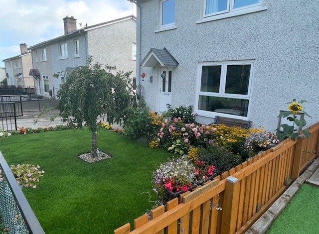 Charming Easthouses garden scoops Melville prize