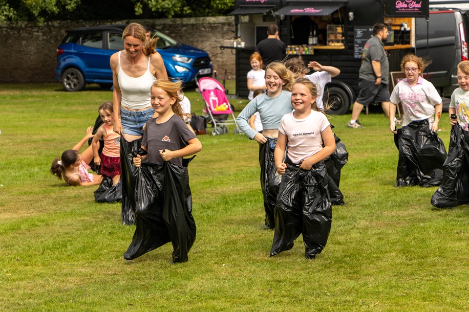 Hundreds enjoy free family day at  Hillcrest Picnic in the Park