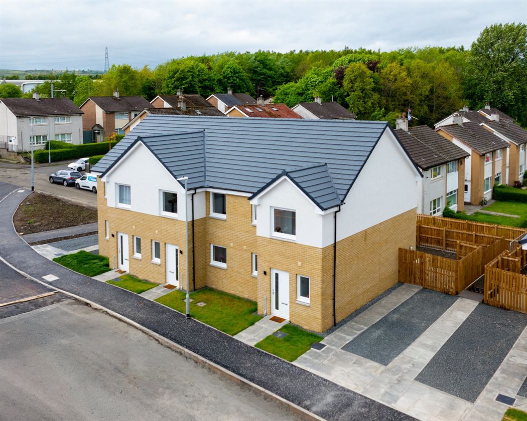 Station Wynd welcomes first homeowners as handovers commence in Nitshill