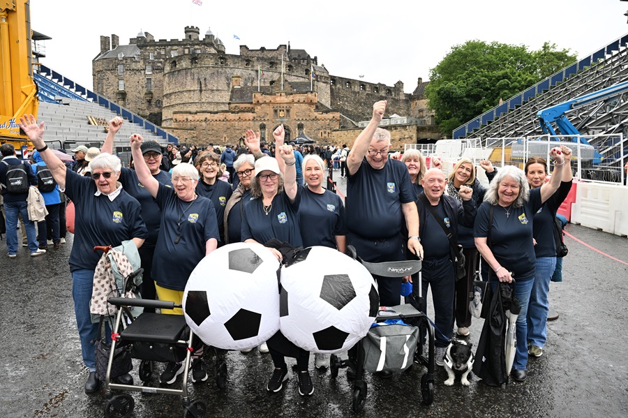 Charity Spotlight: Leith Legends walk the ‘final mile’ of 3,070-mile journey ahead of World Cup
