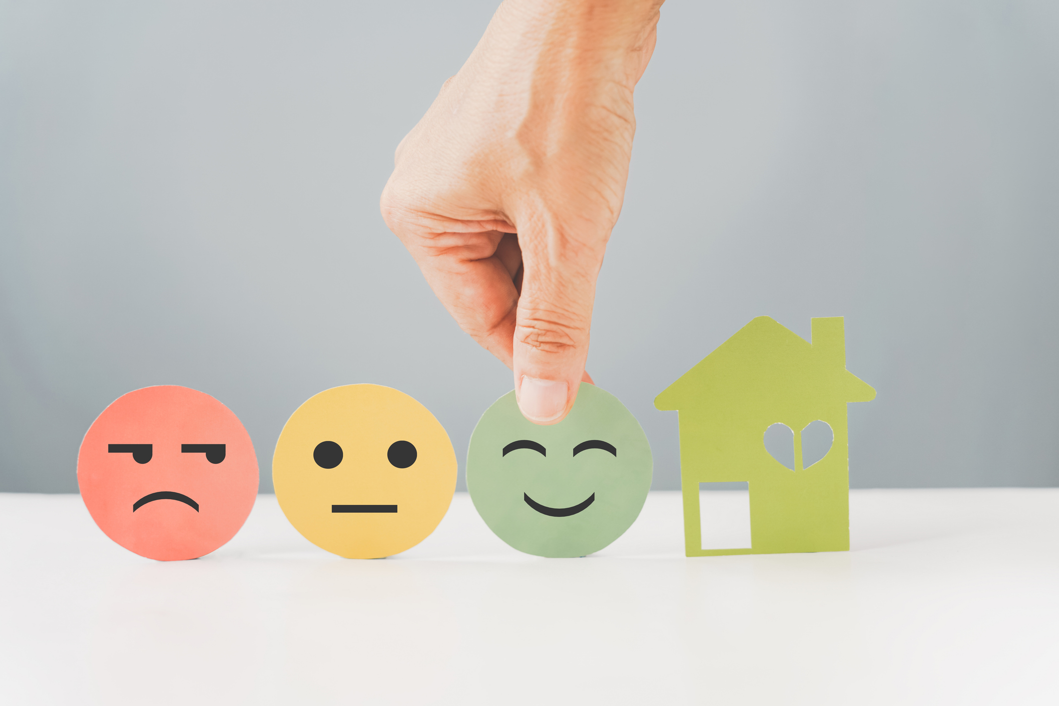 Resident satisfaction lags behind sector improvements, finds Housemark