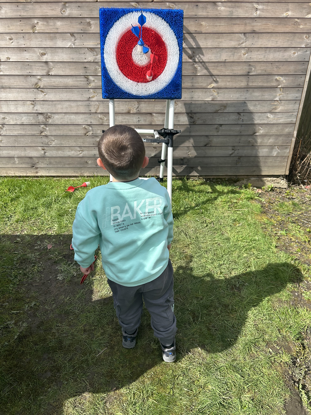 Thenue helps deliver holiday food and fun for Castlemilk kids