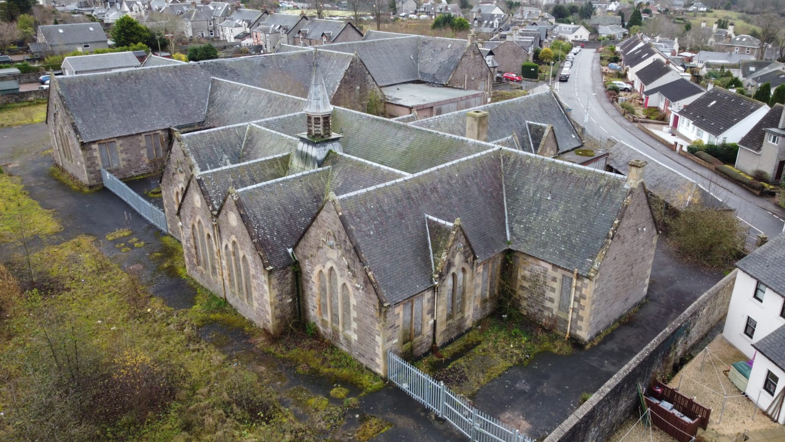 CVHA and Wilson Developments welcome cabinet secretary to Lanark development