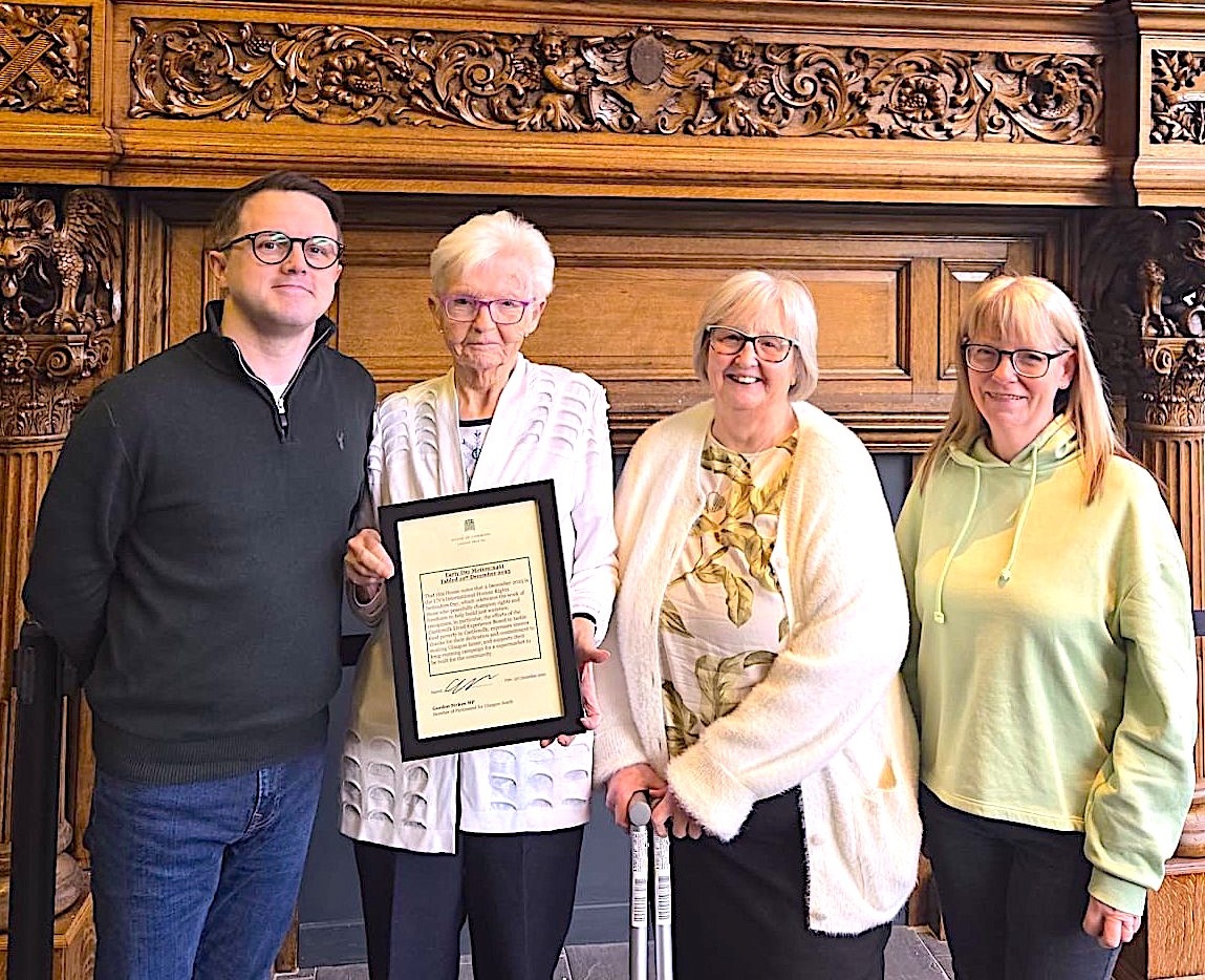 Castlemilk supermarket lobby group honoured by Westminster