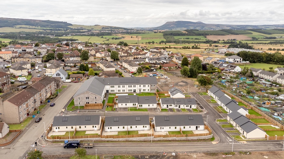 Robertson hands over 44 affordable extra care homes in Fife