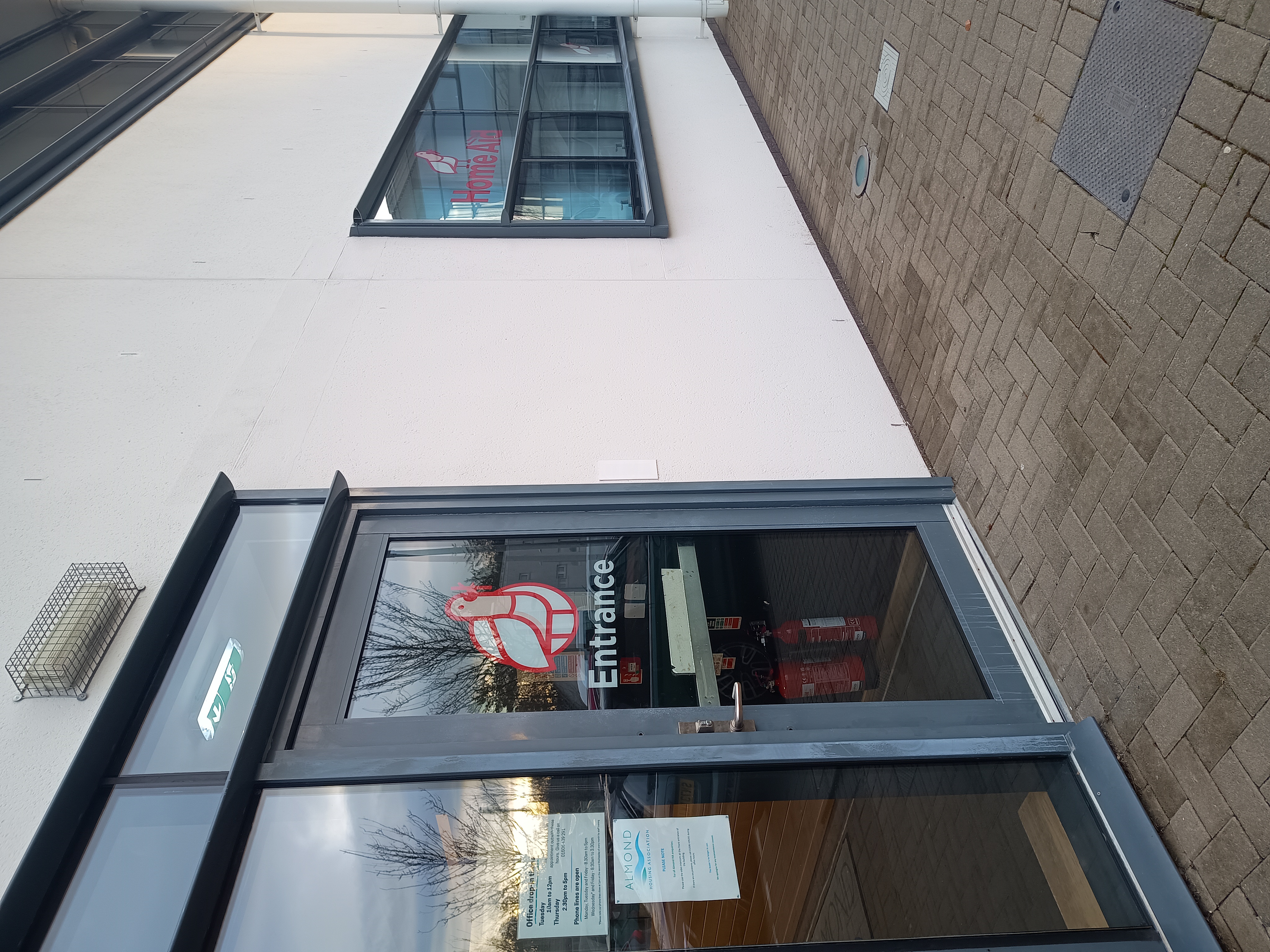 Almond welcomes HomeAid West Lothian to office space