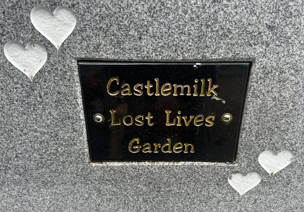 Housing associations support poignant Castlemilk memorial