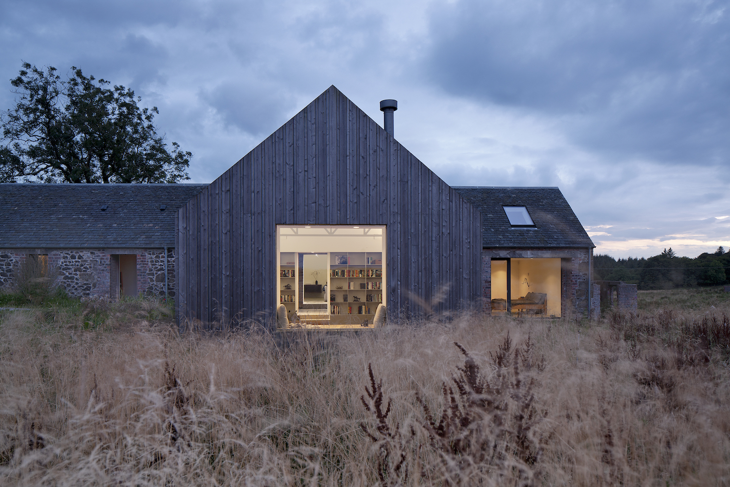 House set within a ruin named Scotland’s new building of the year