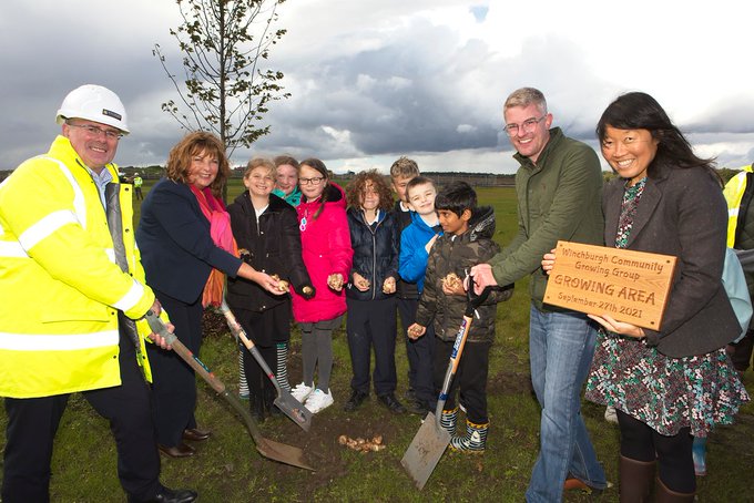 85-acre park opens at Winchburgh development