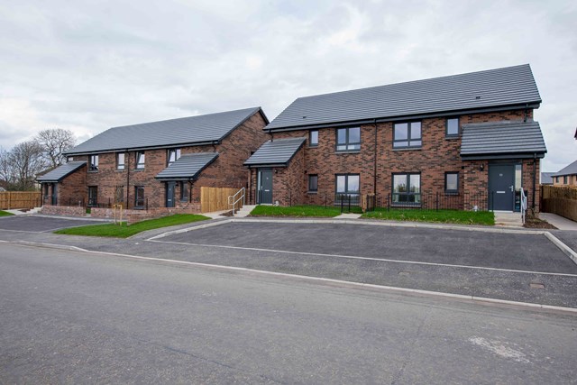 Paisley tenants give thumbs-up to new council homes