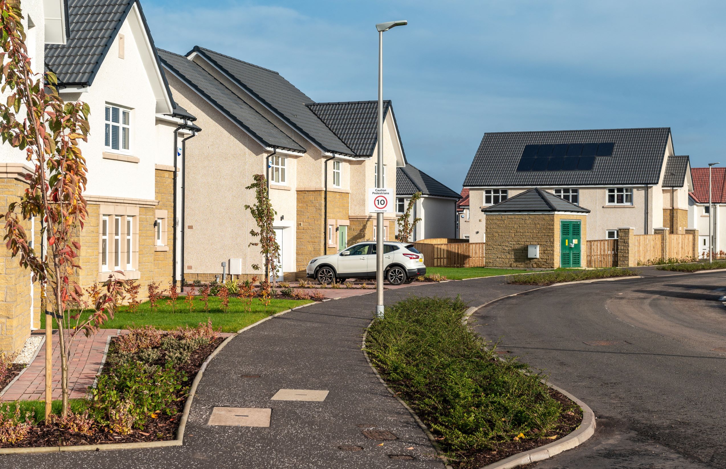 Video: UK first green energy technology piloted on Maidenhill homes