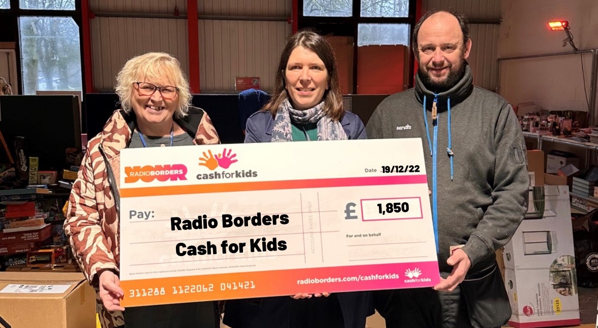 Scottish Borders Housing Association makes Cash for Kids donation