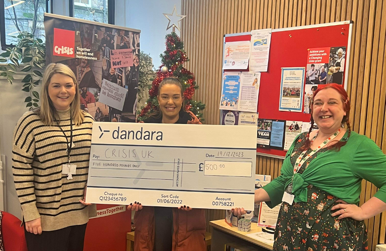 Dandara donates to Crisis at Christmas campaign