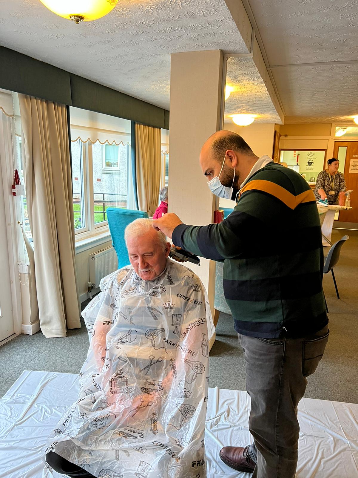 Barber bowls over Inverclyde residents with free haircuts