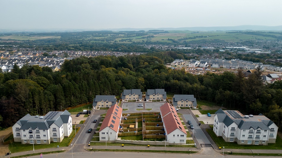 Housing minister marks completion of 57 social rented homes in Midlothian