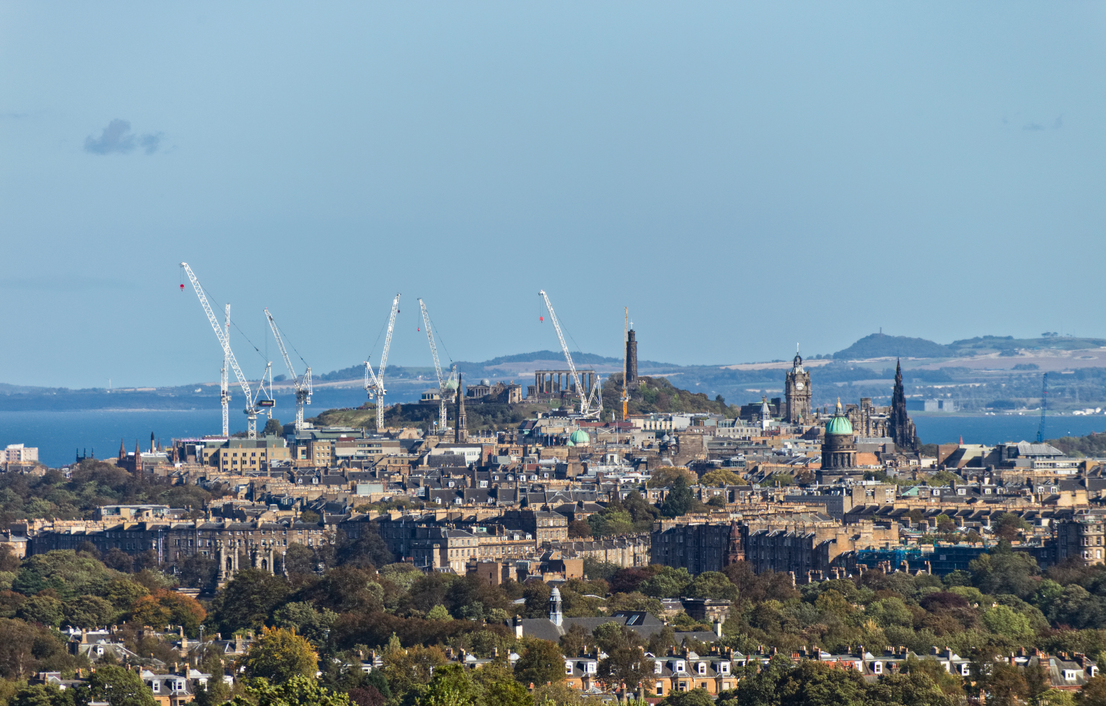 Turner & Townsend to drive decarbonisation of Edinburgh buildings