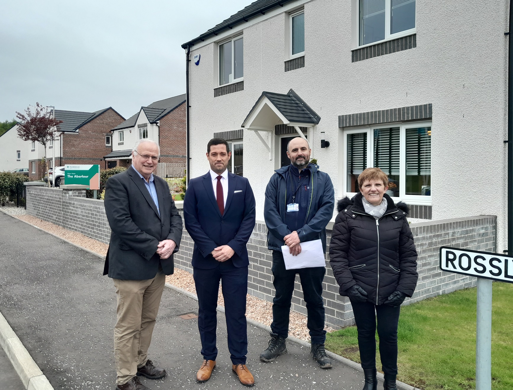 Council leadership team visits Persimmon Homes site in Kirkcaldy