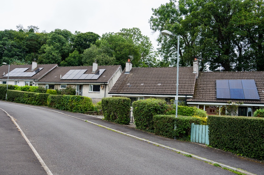 Solar panels help Wheatley tenants save nearly £600