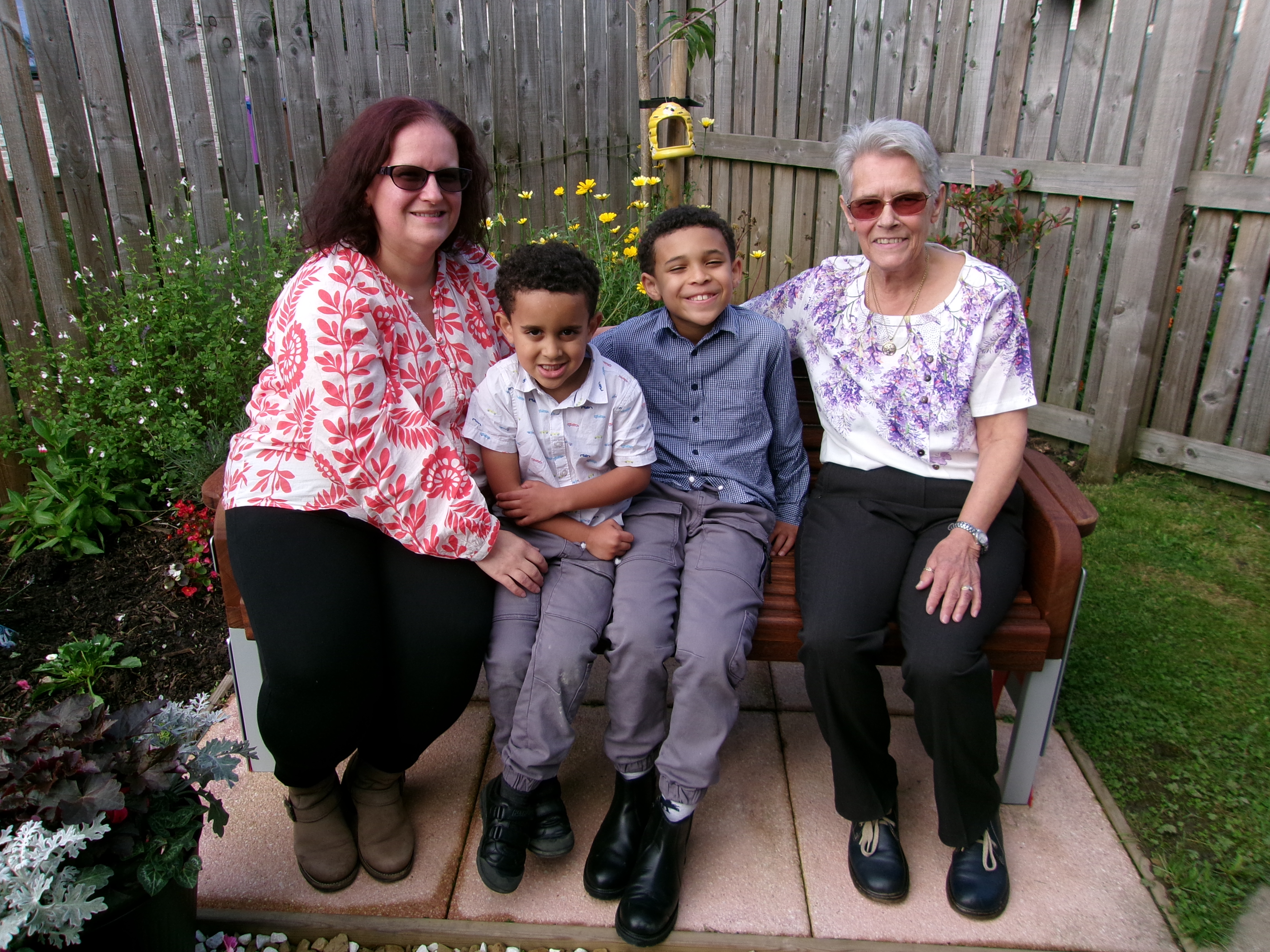 Castlemilk community group creates sensory garden with tribute to Thenue Housing former chair