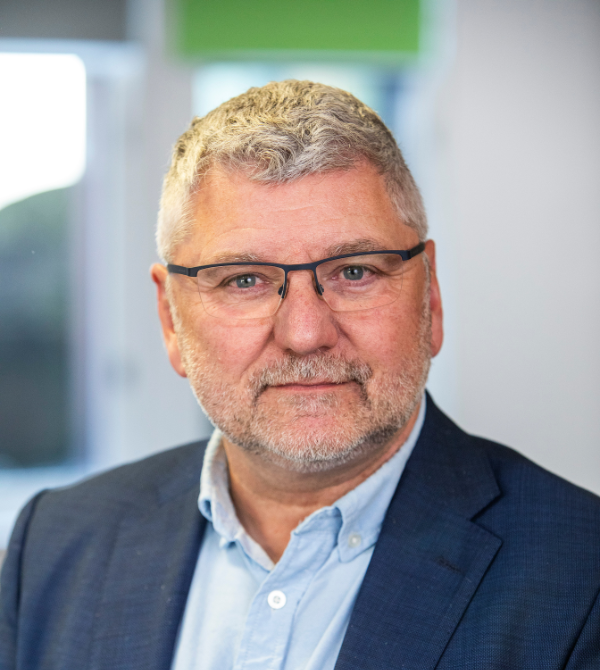 Housing Regulator thanks departing chair and board members