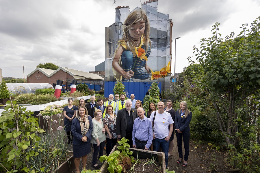 Govan Housing Association pays tribute to former chair with 50th anniversary mural