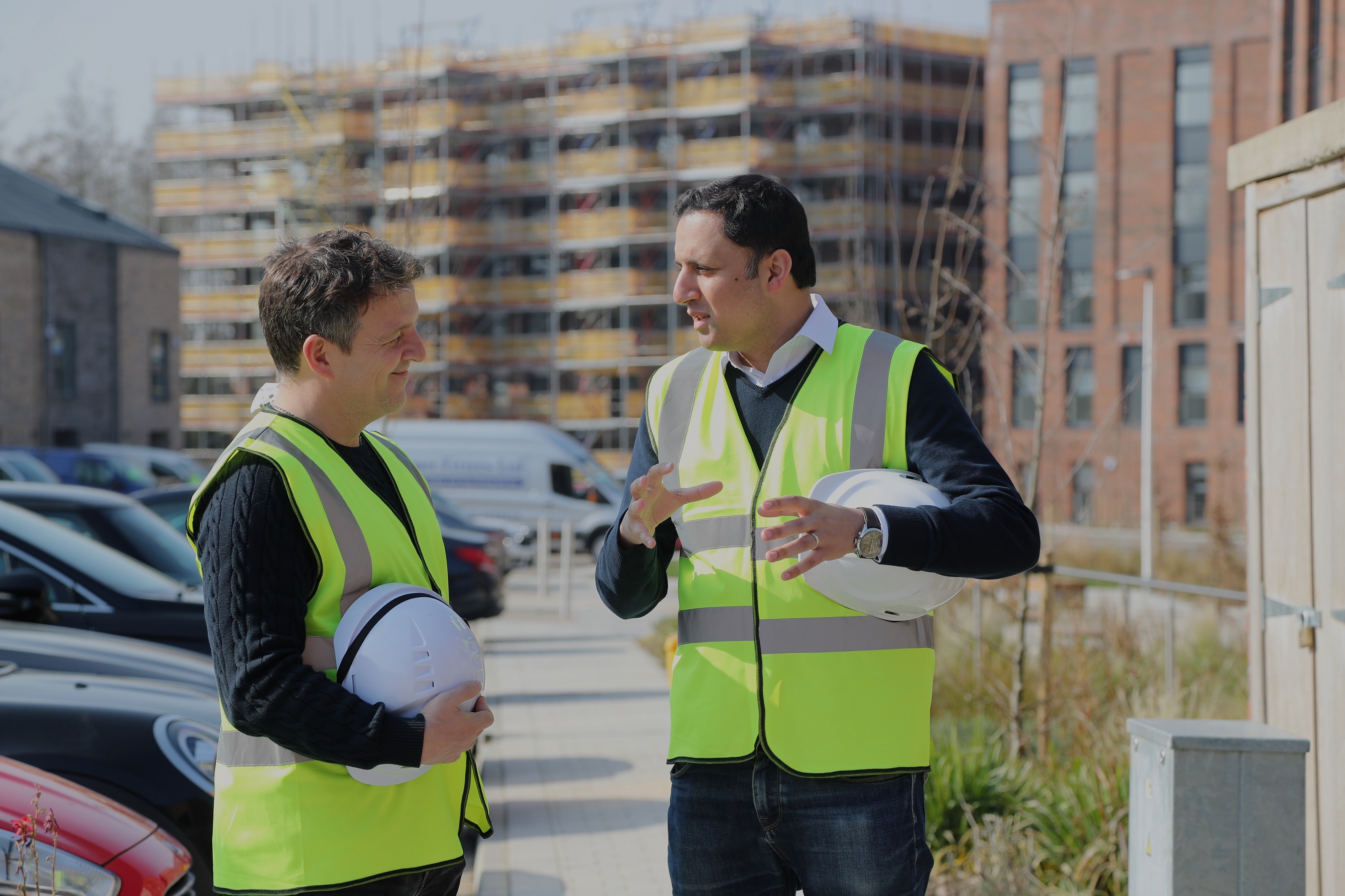 Anas Sarwar visits Cala Homes' Princes Quay site