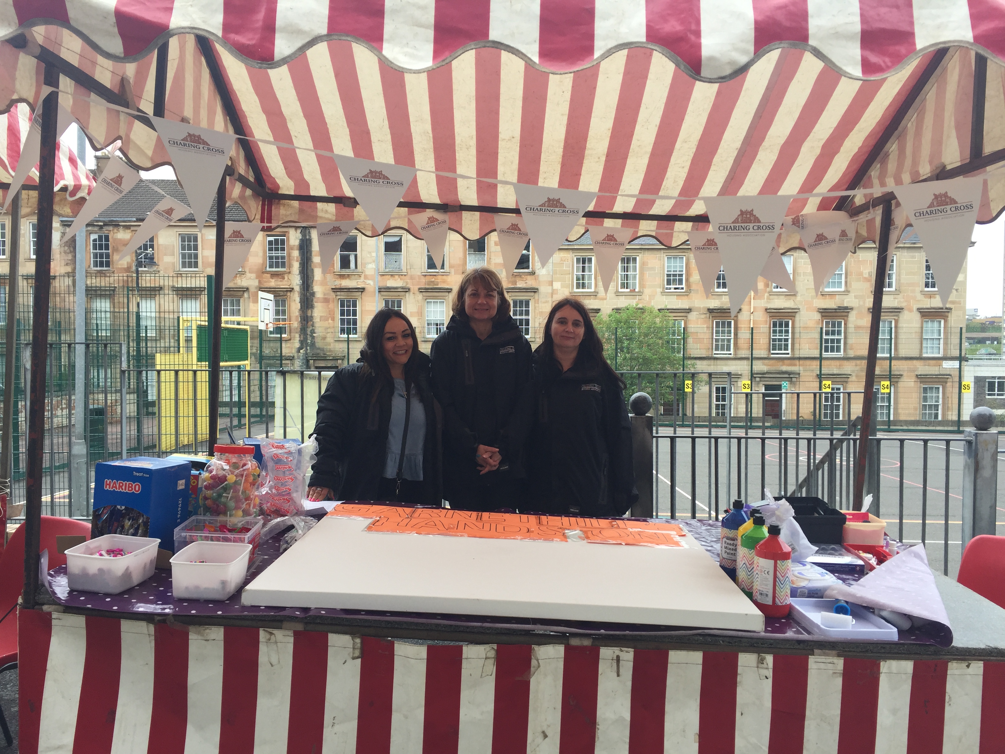 Charing Cross Housing Association lends a hand at Garnethill Village Gaitherin’