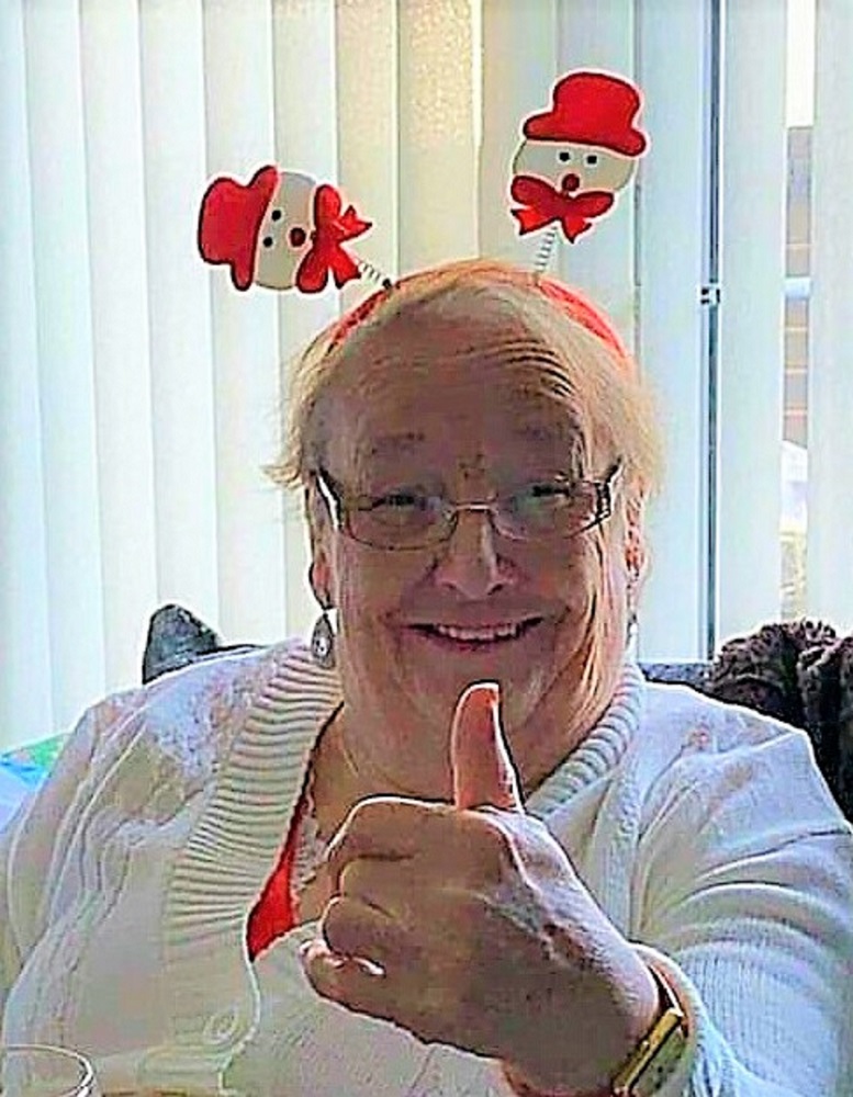 Pensioner sleighs festive fundraising for hospice despite crippling Arthritis