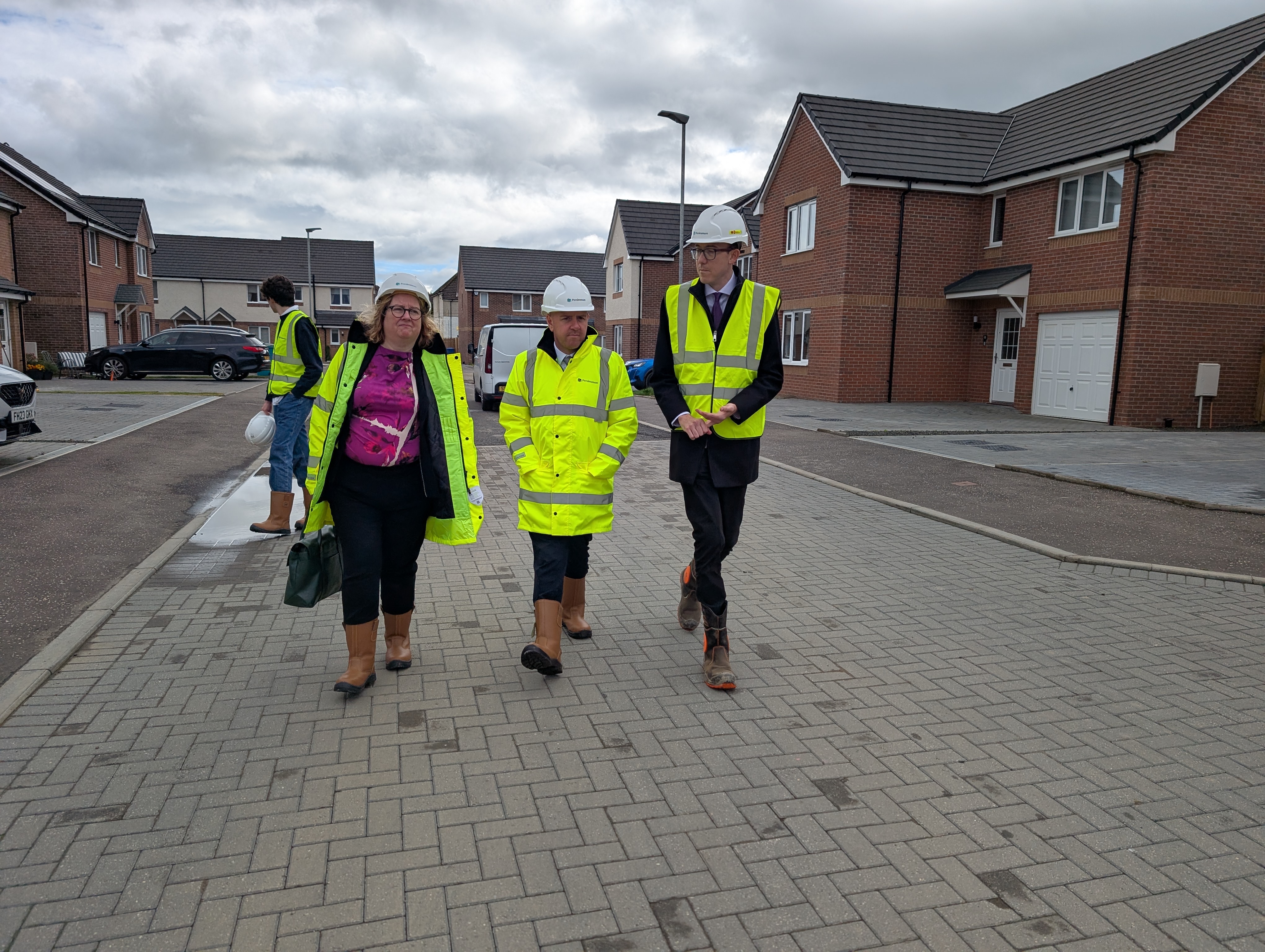 Local MPs visit Persimmon Homes' Muirhead development