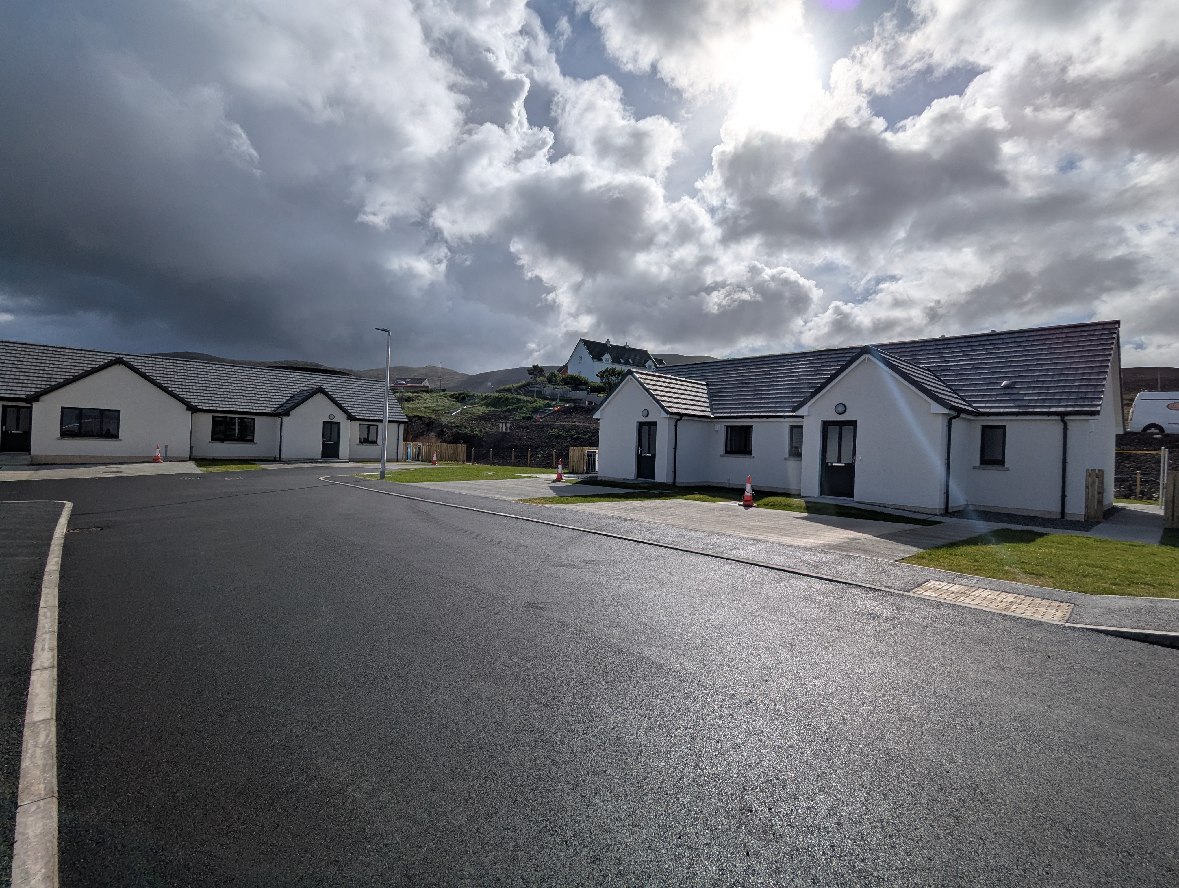 Hebridean Housing Partnership hands over homes at Leverburgh