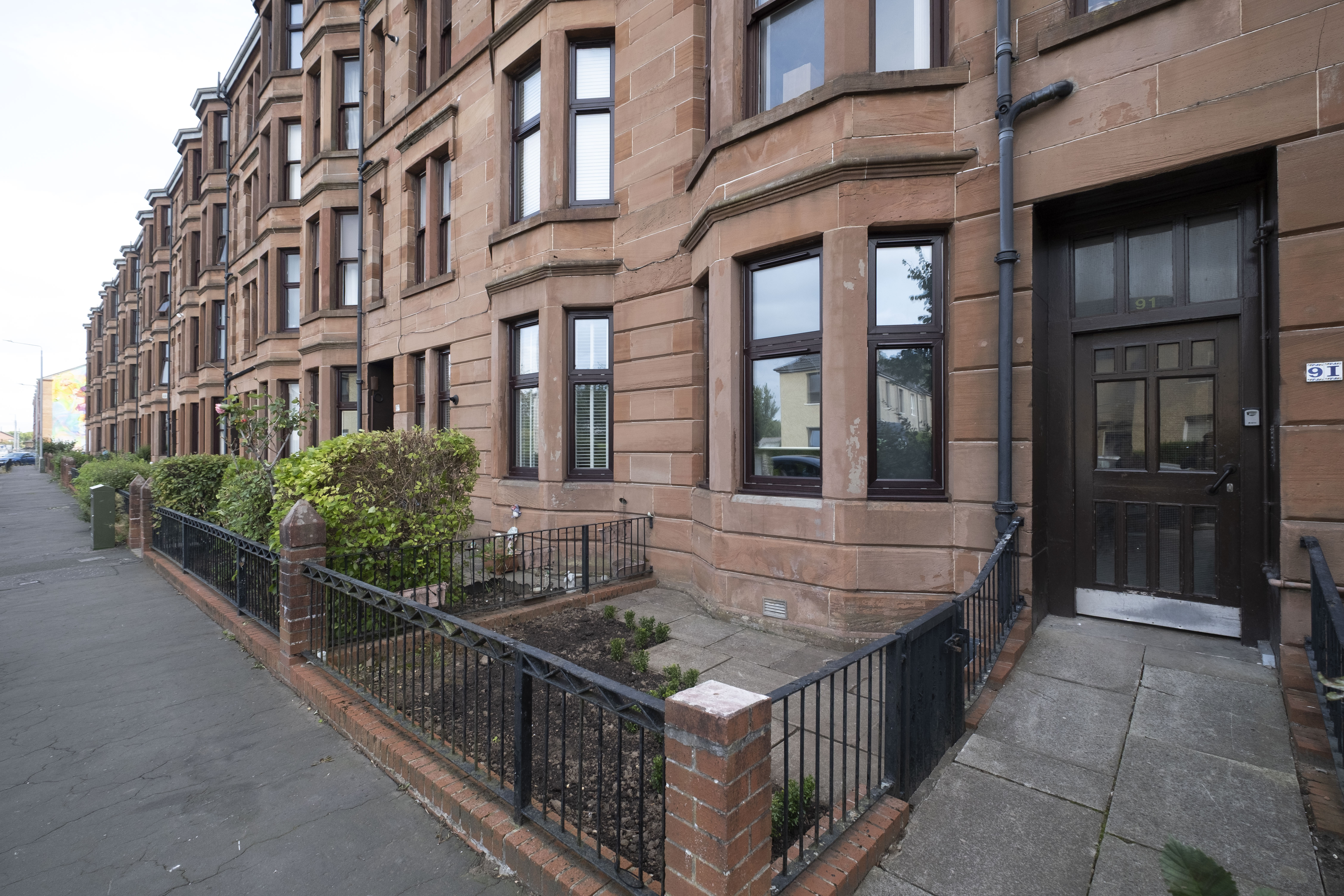 Progress continues on Linthouse window and door replacement project