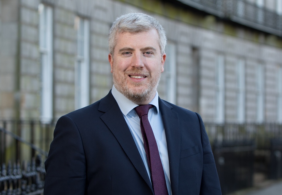 Construction lawyer shares WhatsApp warning following court ruling