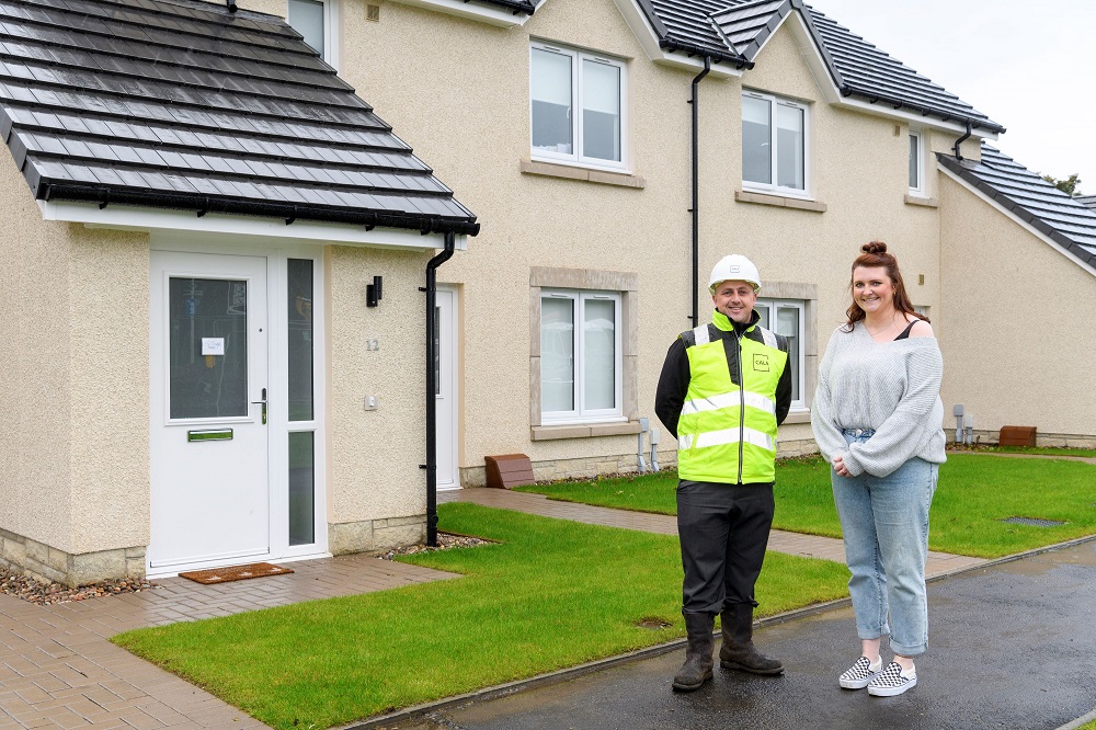 Cala hands over 14 affordable homes to Wheatley Homes East in Linlithgow