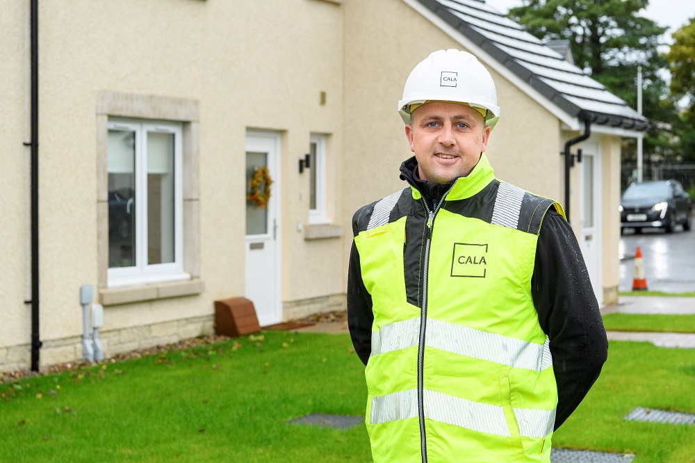 Cala hands over 14 affordable homes to Wheatley Homes East in Linlithgow