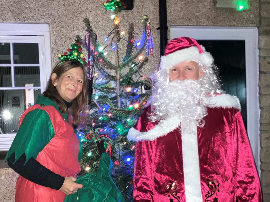 Muirhouse delivers Santa-stic Christmas event