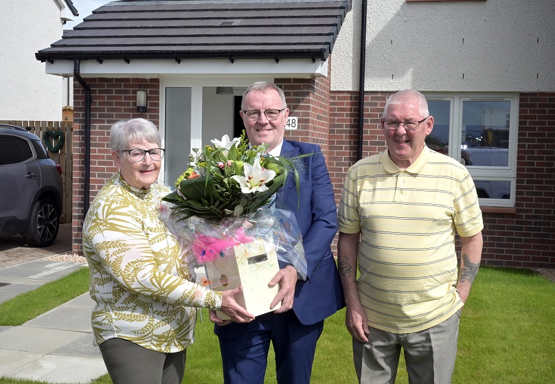 North Lanarkshire Council celebrates 1,000th tenant milestone