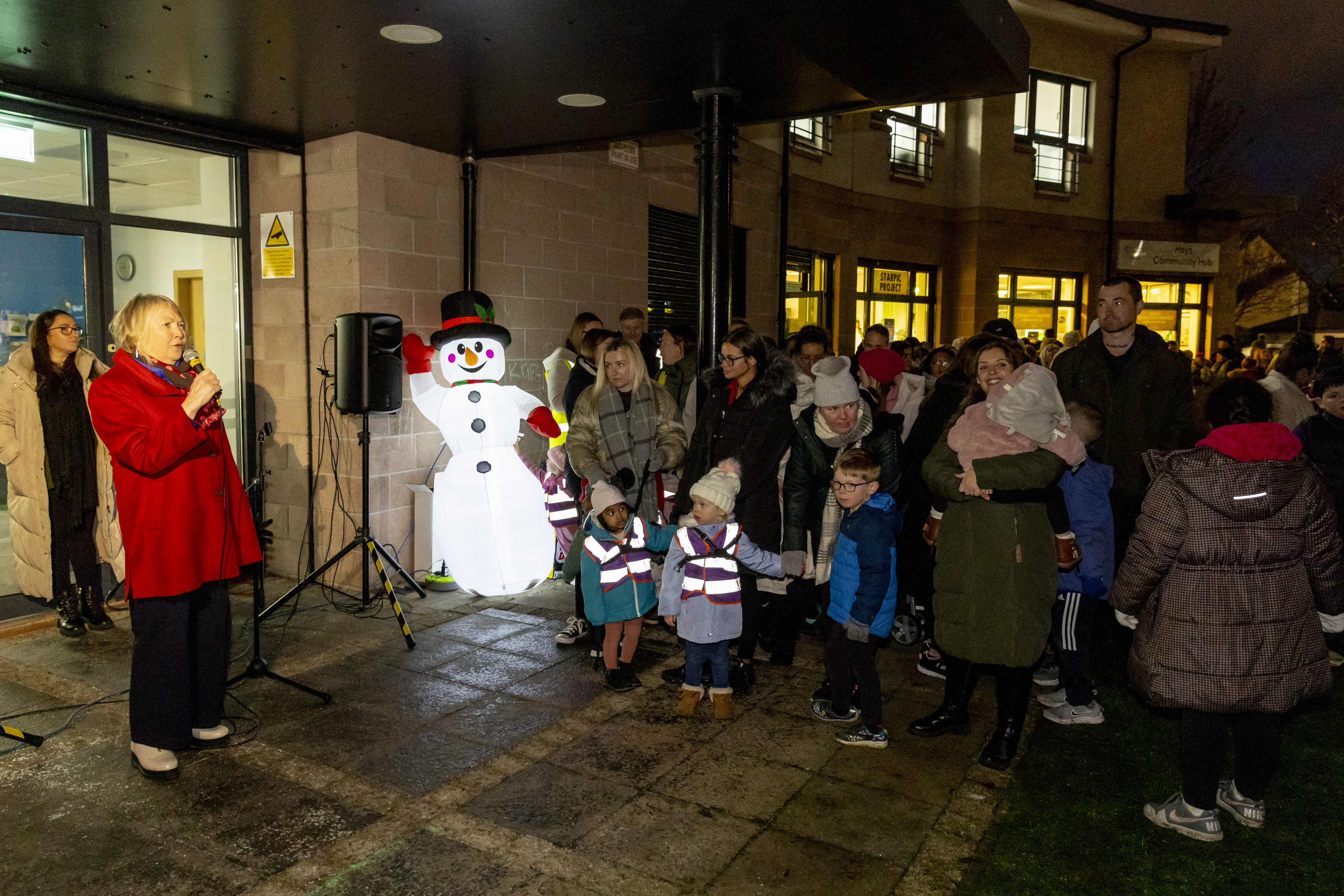 Santa visits Craigmillar and Niddrie Christmas light switch-on to spread community cheer