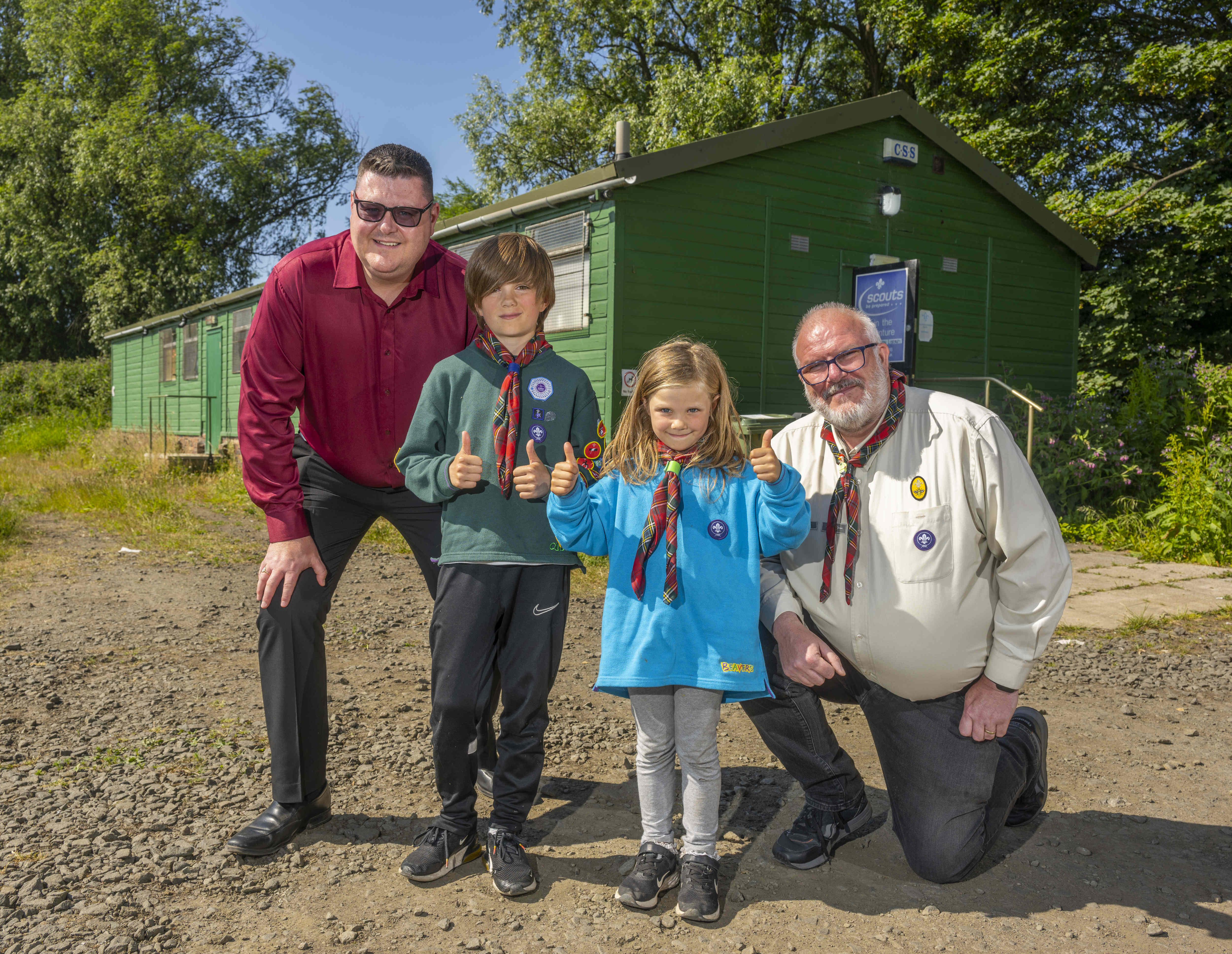 Dandara donates £500 to Craigalmond Scout Group