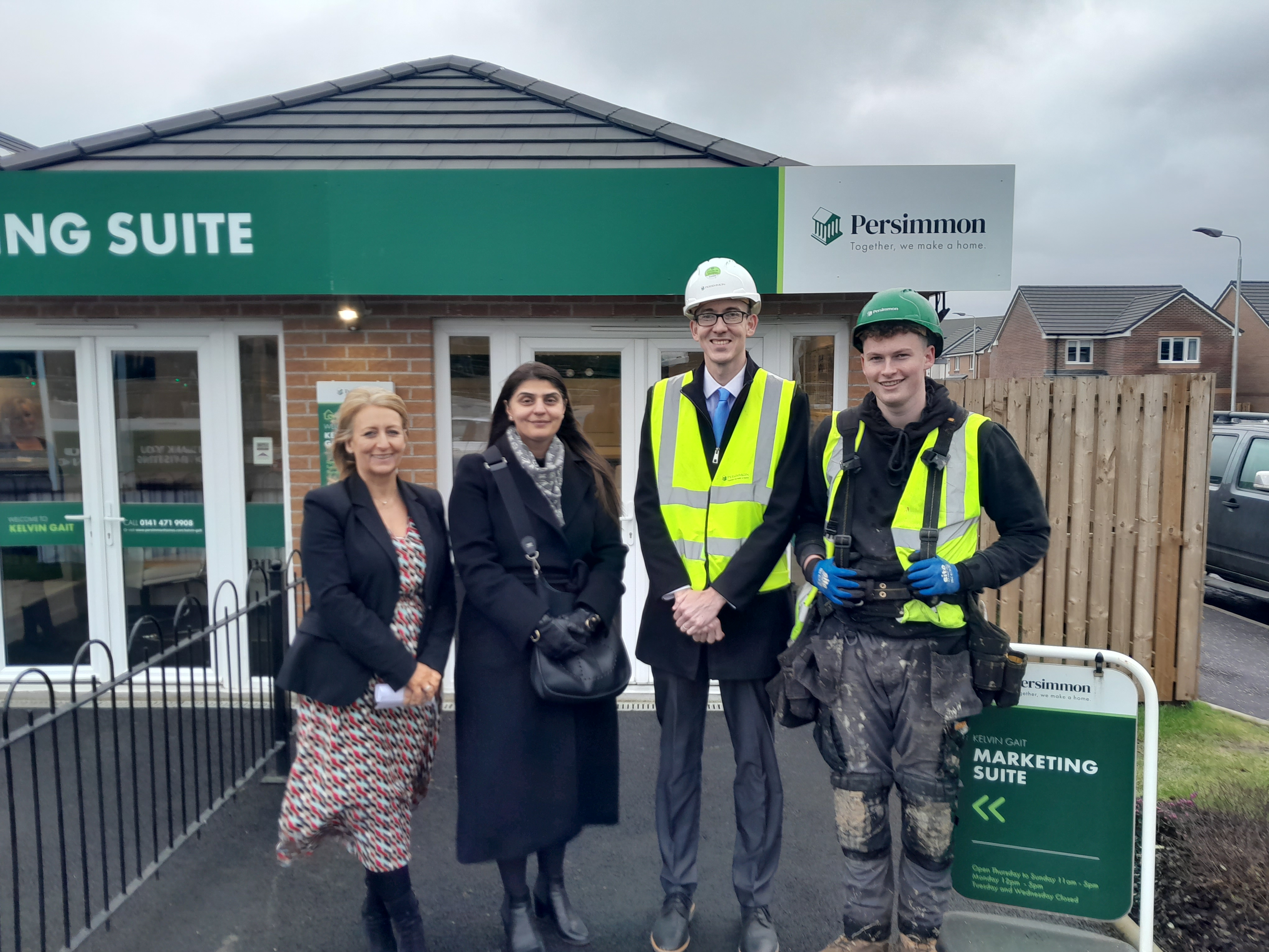 MSP visits new Persimmon homes site in Kirkintilloch