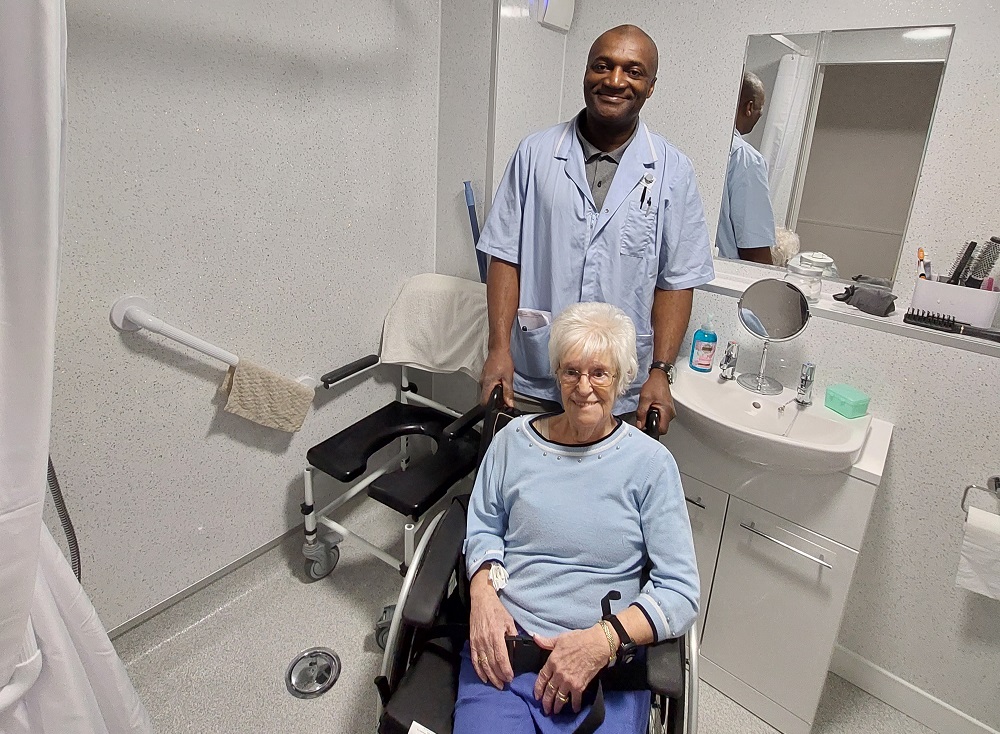 Trust tenants in Pollokshaws see new bathrooms installed