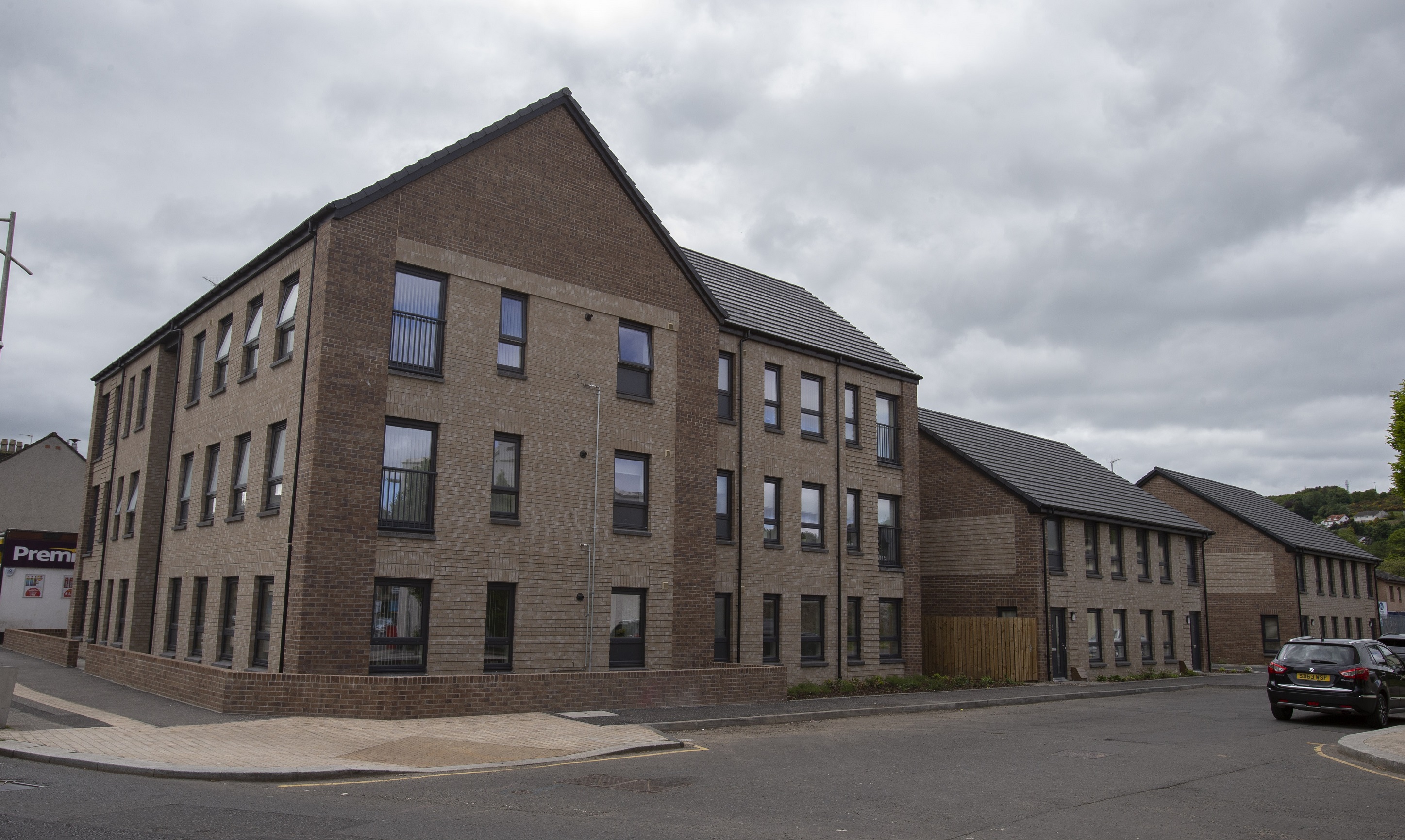 New East Renfrewshire council homes handed over to tenants