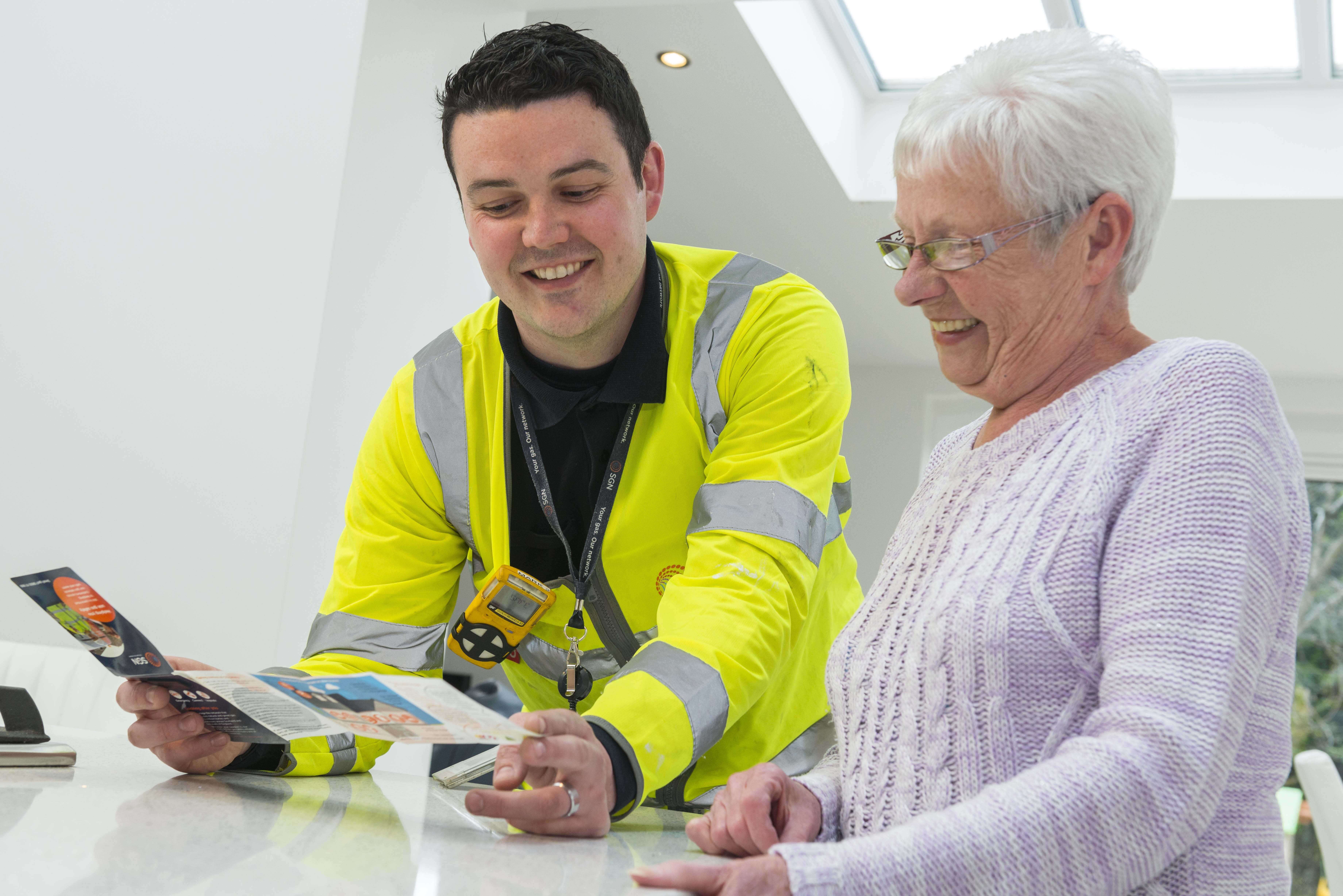 Age Scotland and SGN team up to offer new energy support for older people